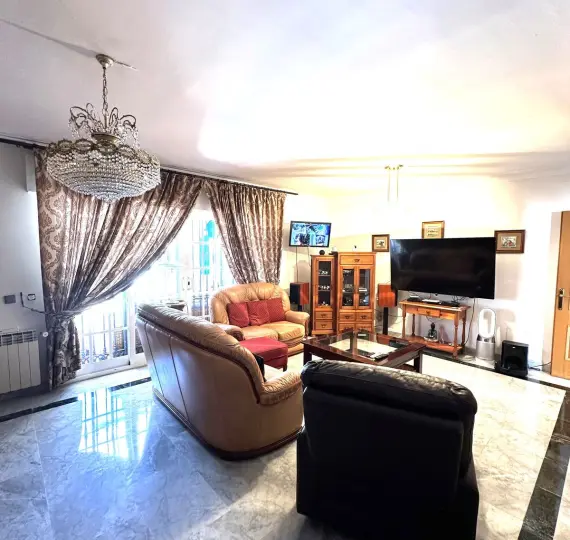 Oтдельно стоящая вилла R5046493