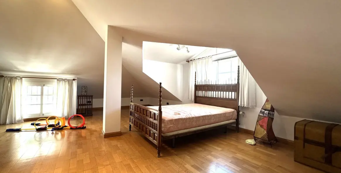 Продажа  отдельно стоящей виллы в San Pedro de Alcántara (район San Pedro de Alcántara) 7