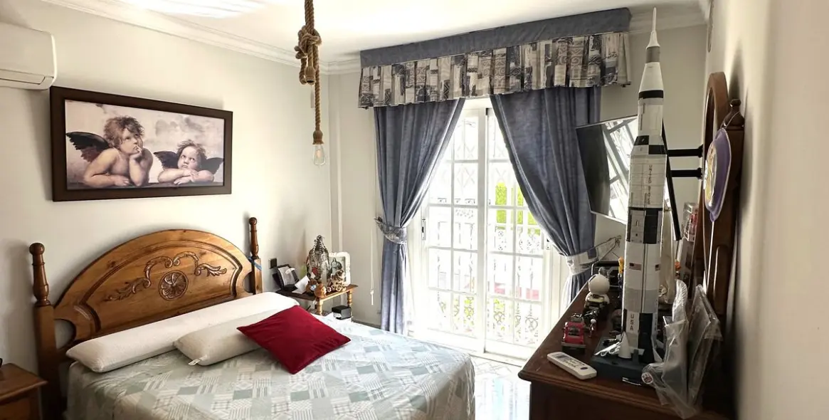 Продажа  отдельно стоящей виллы в San Pedro de Alcántara (район San Pedro de Alcántara) 12