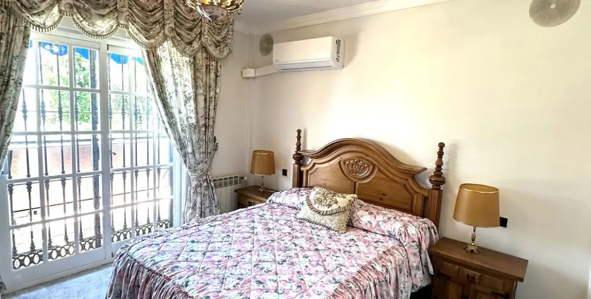 Продажа  отдельно стоящей виллы в San Pedro de Alcántara (район San Pedro de Alcántara) 13