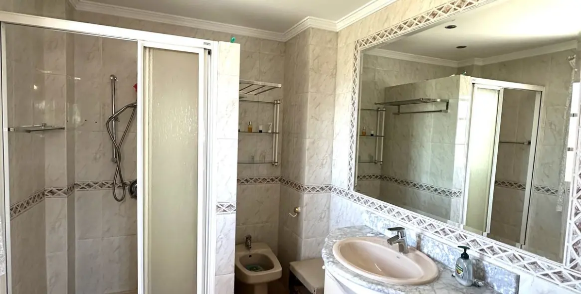 Venta de villa independiente en San Pedro de Alcántara 22