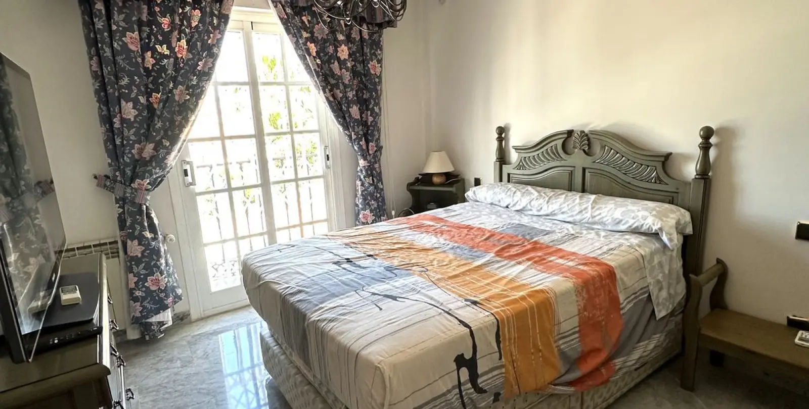 Продажа  отдельно стоящей виллы в San Pedro de Alcántara 14