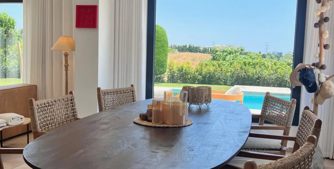 Продажа  отдельно стоящей виллы в Estepona 5