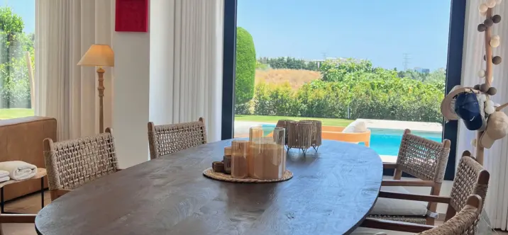 Продажа  отдельно стоящей виллы в Estepona 4