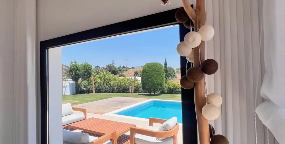 Продажа  отдельно стоящей виллы в Estepona 6