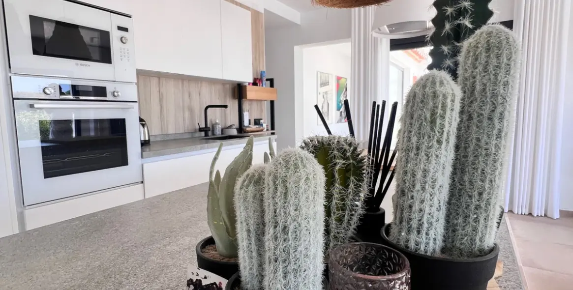 Продажа  отдельно стоящей виллы в Estepona 10