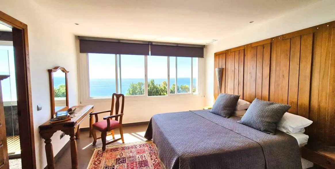 Продажа  отдельно стоящей виллы в Manilva 16