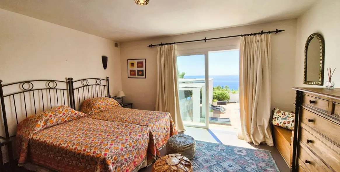 Sale of detached villa in Manilva 22