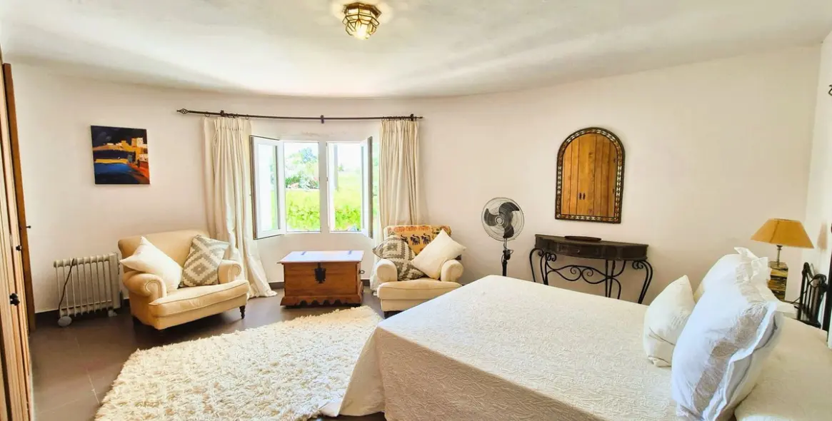 Sale of detached villa in Manilva 27