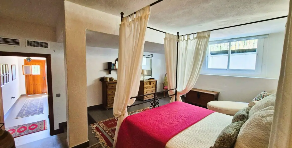 Sale of detached villa in Manilva 31