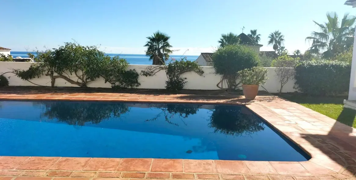 Sale of detached villa in Manilva 34