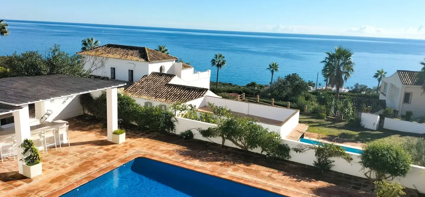 Venta de villa independiente en Manilva 1