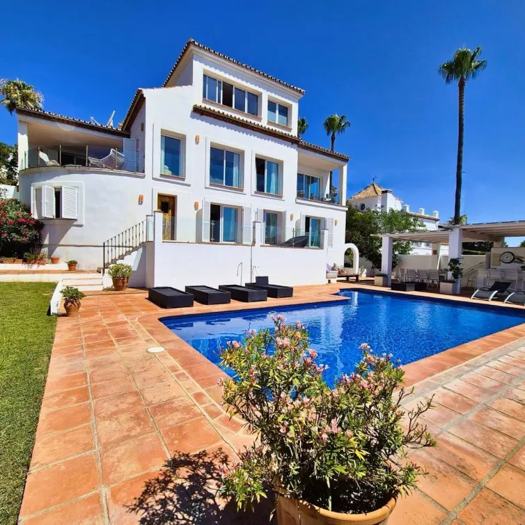 Venta de villa independiente en Manilva