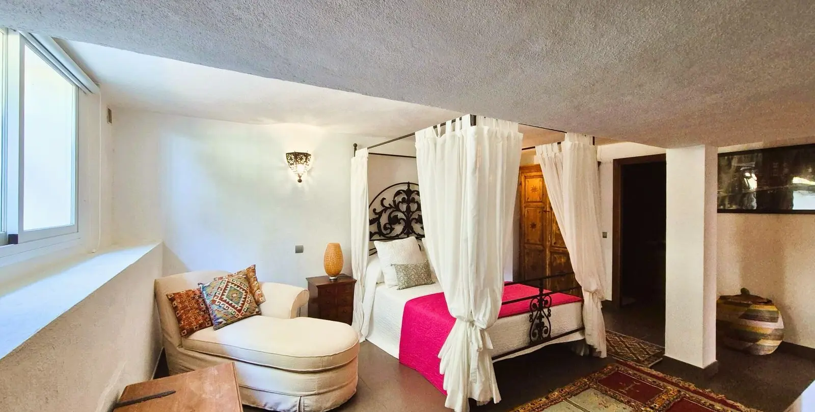 Sale of detached villa in Manilva 30