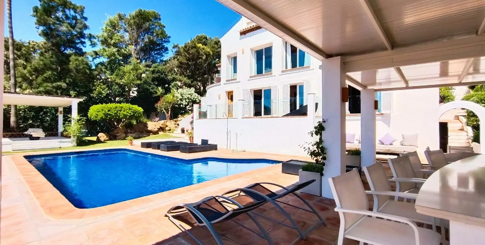 Sale of detached villa in Manilva 39