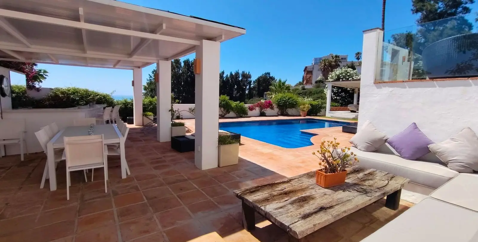 Sale of detached villa in Manilva 41