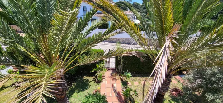 Oтдельно стоящая вилла R5106082 2