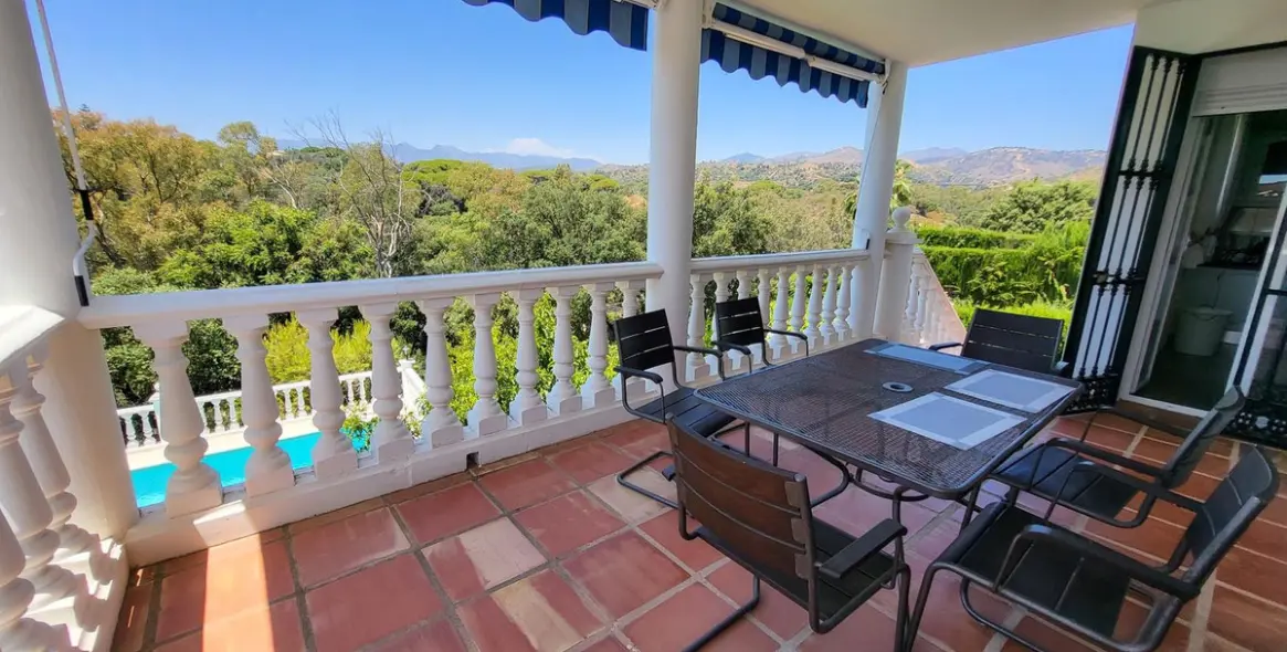 Продажа  отдельно стоящей виллы в Marbella East (район Elviria) 7