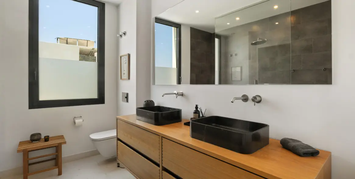 Продажа дома на две семьи в Cabopino 11