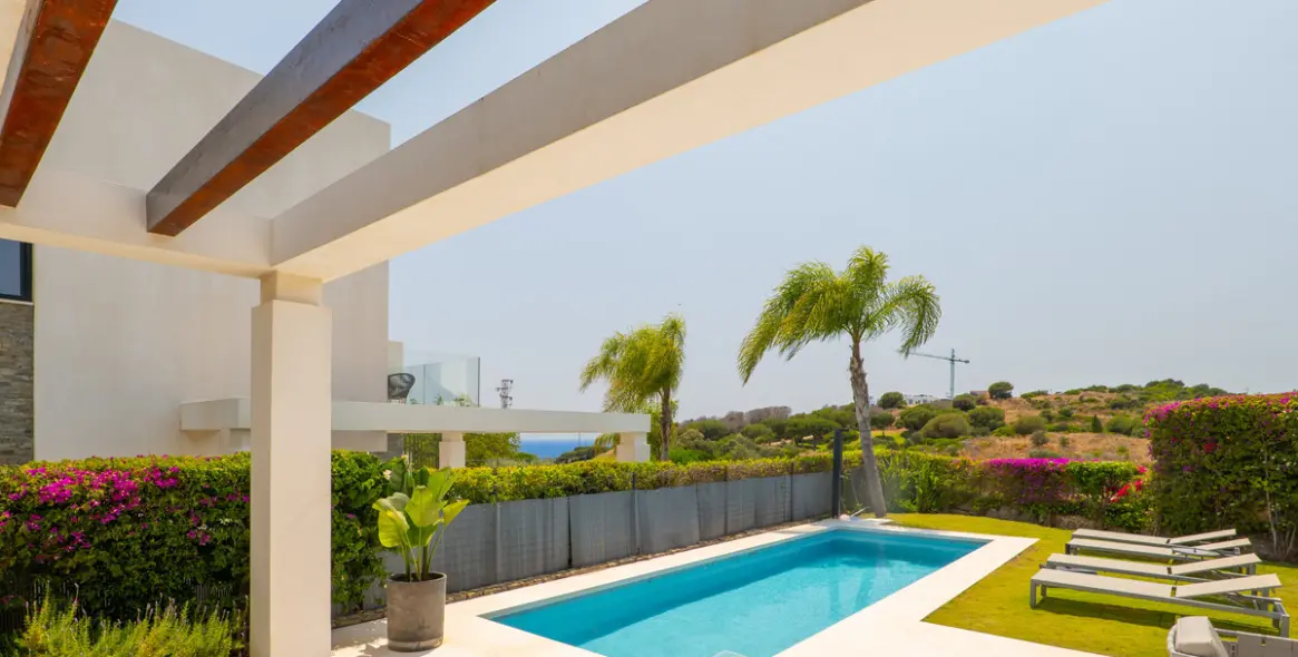 Продажа дома на две семьи в Cabopino 12