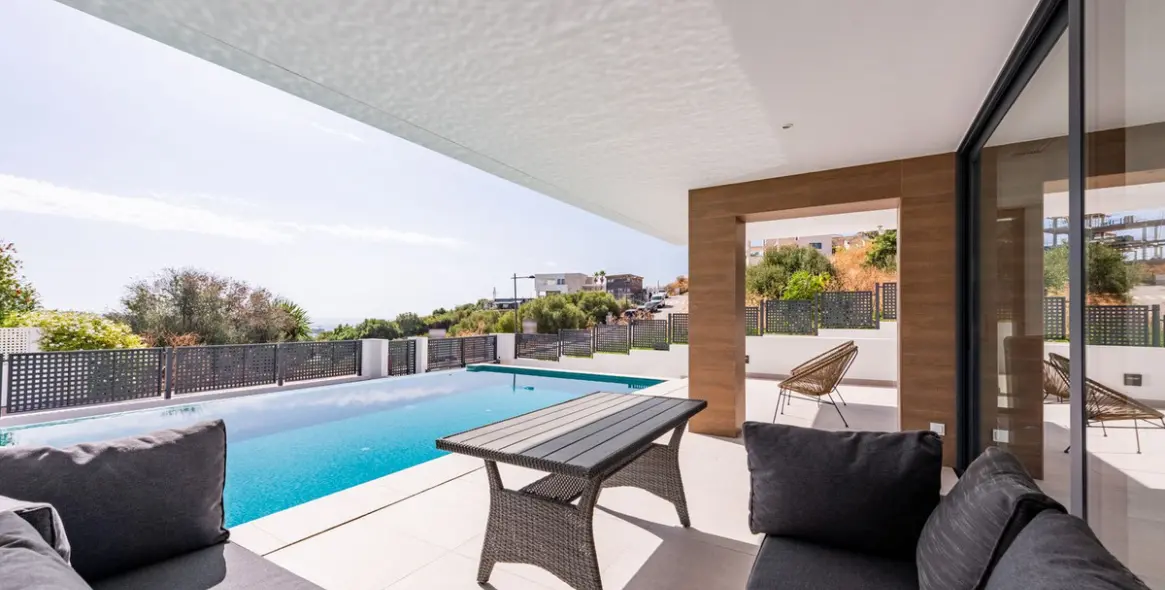 Venta de villa independiente en Estepona 6