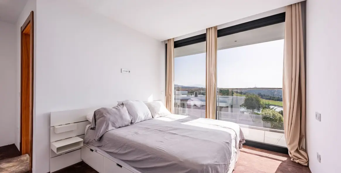 Venta de villa independiente en Estepona 12