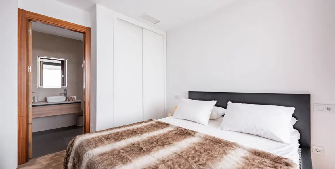 Venta de villa independiente en Estepona 18