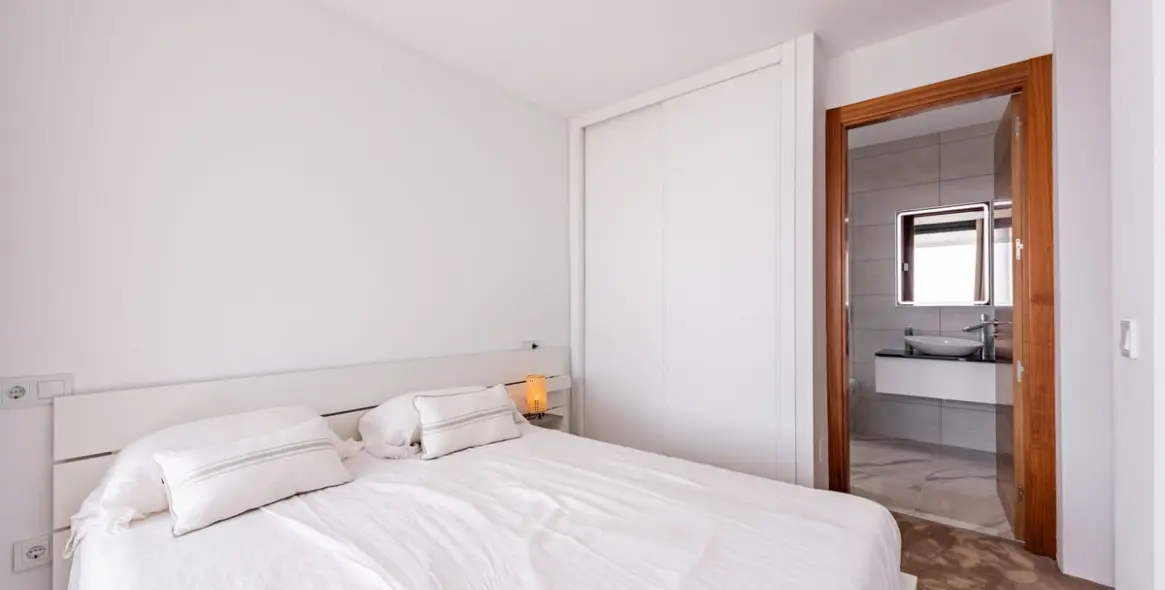 Venta de villa independiente en Estepona 21