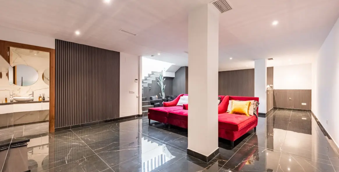 Venta de villa independiente en Estepona 24