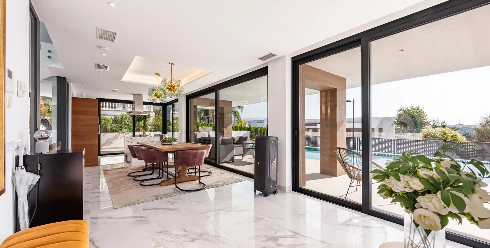 Sale of detached villa in Estepona 7