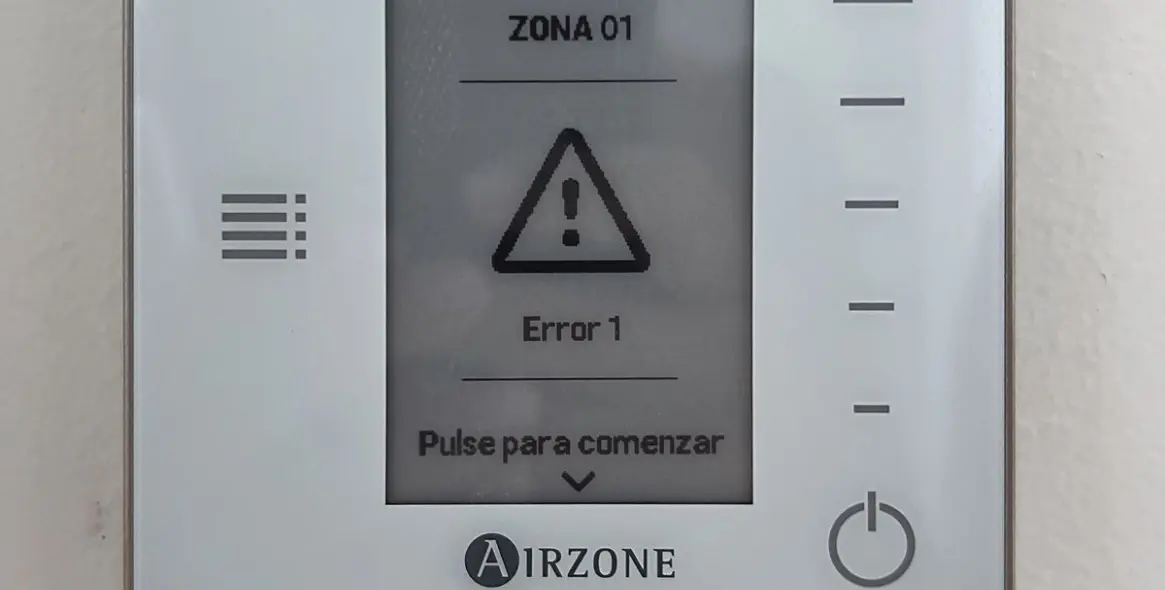 Sale of detached villa in Manilva 28