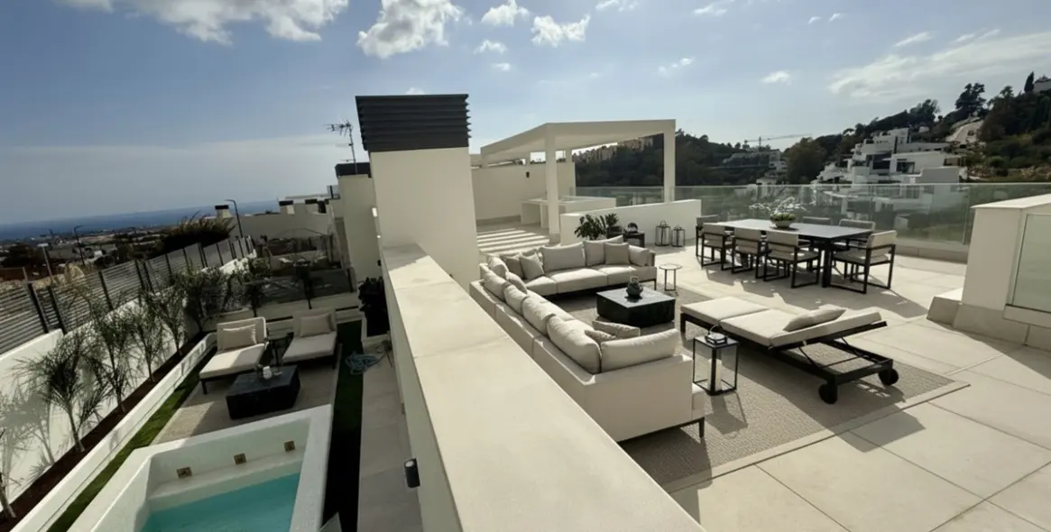 Продажа двухуровневого пентхауса в La Quinta 23