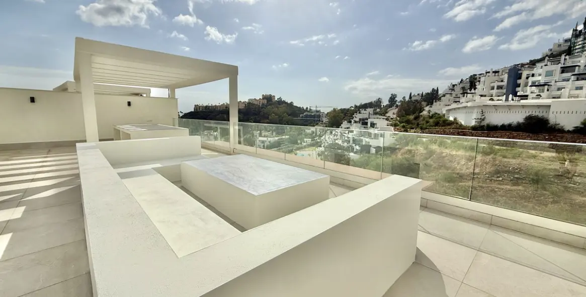 Продажа двухуровневого пентхауса в La Quinta 24