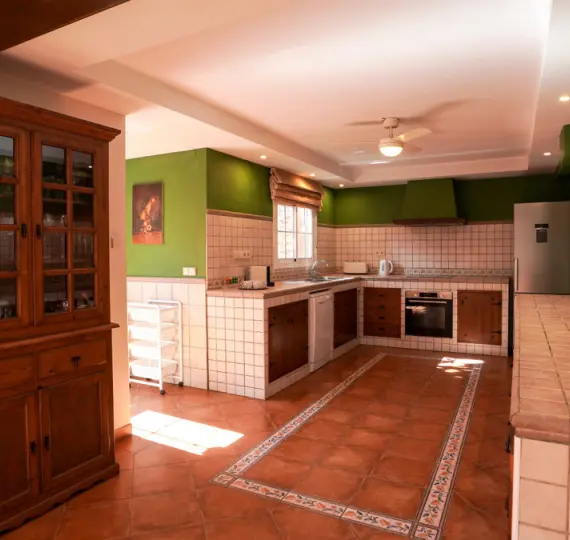 Venta de villa independiente en Nueva Andalucía