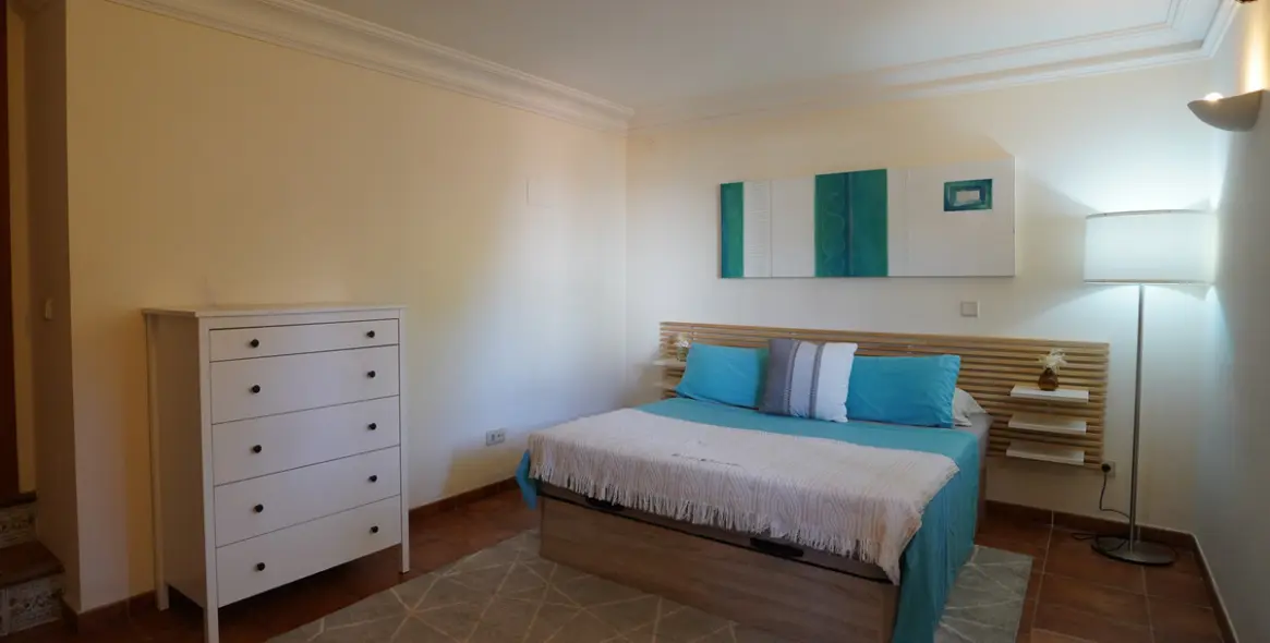 Продажа  отдельно стоящей виллы в Nueva Andalucía 6