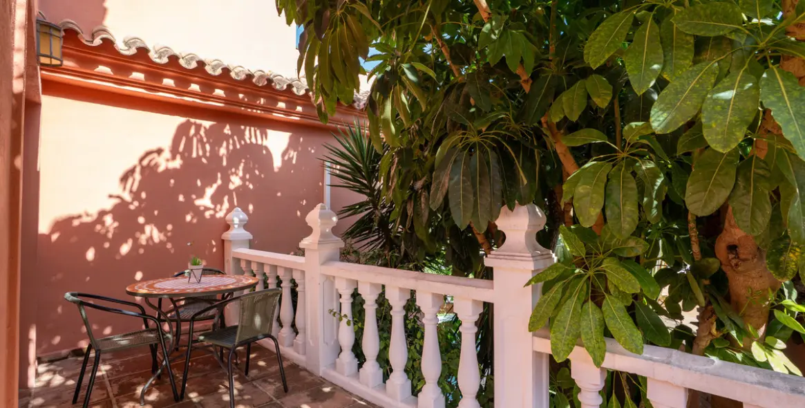 Продажа  отдельно стоящей виллы в Nueva Andalucía 15