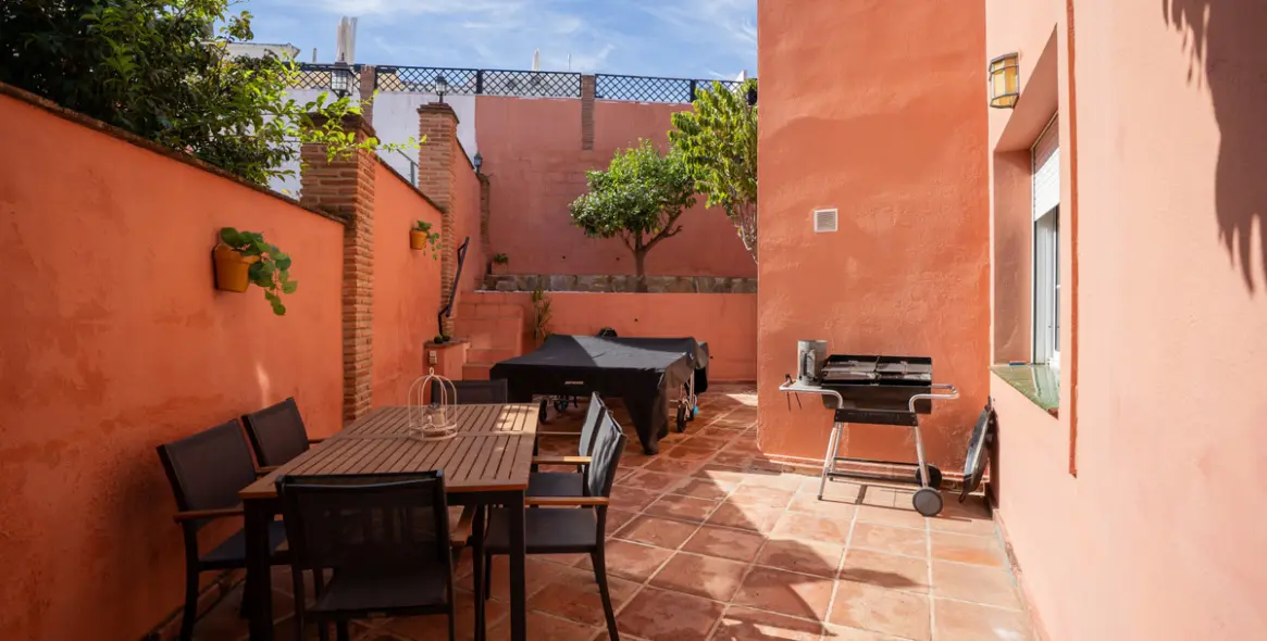 Продажа  отдельно стоящей виллы в Nueva Andalucía 16