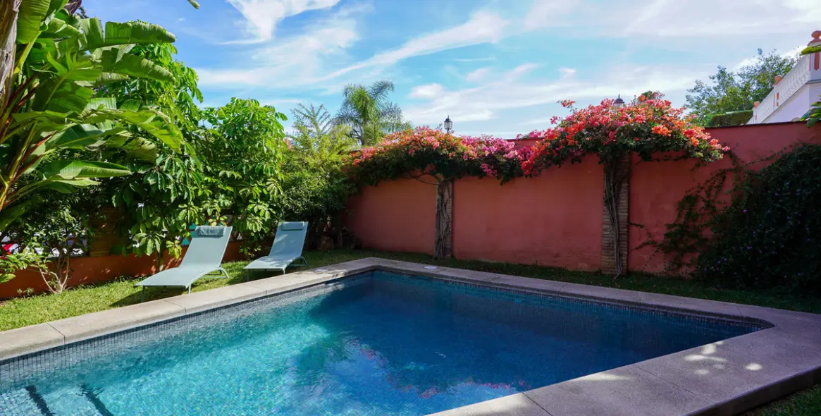 Продажа  отдельно стоящей виллы в Nueva Andalucía 18