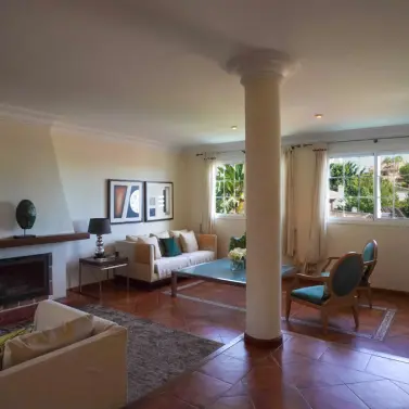 Sale of detached villa in Nueva Andalucía