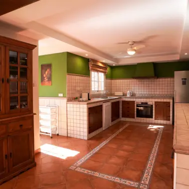 Sale of detached villa in Nueva Andalucía