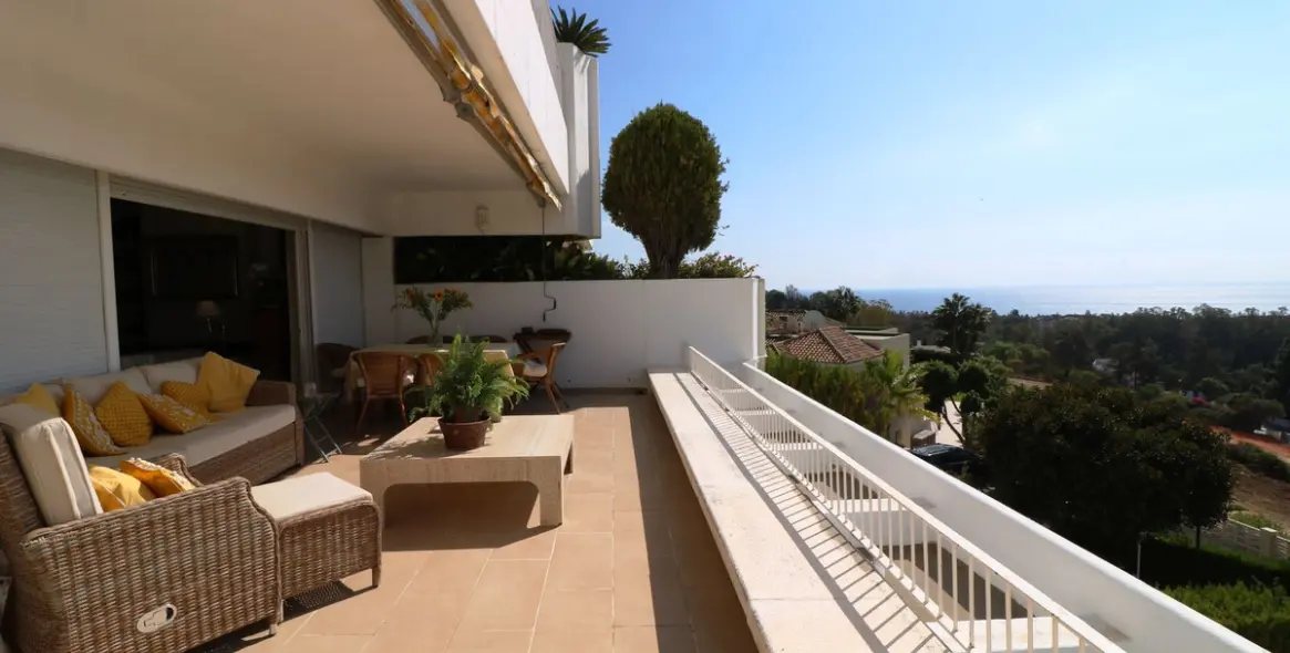 Sale of middle floor apartment in Marbella 5