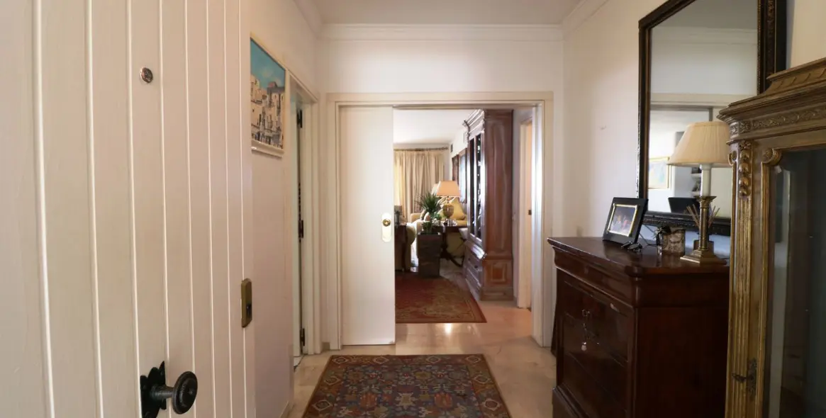 Sale of middle floor apartment in Marbella 7