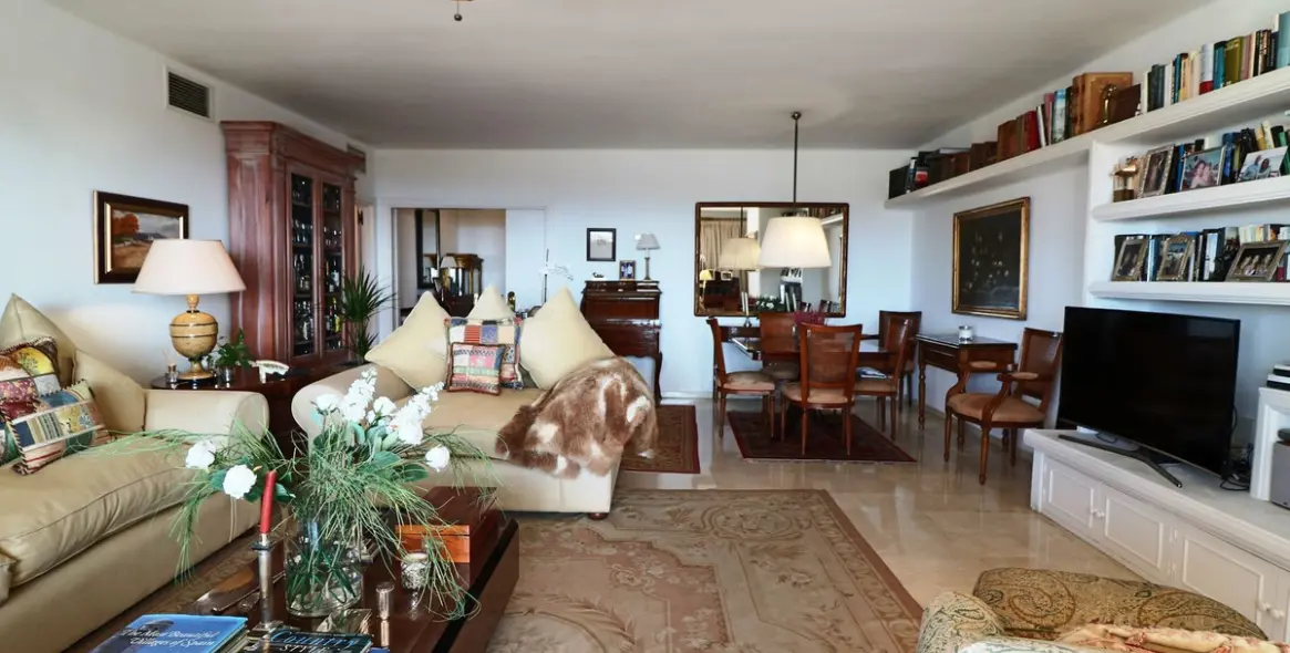 Sale of middle floor apartment in Marbella 9