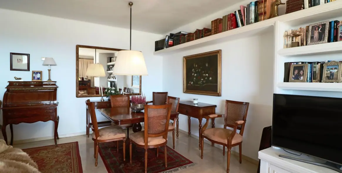 Sale of middle floor apartment in Marbella 10