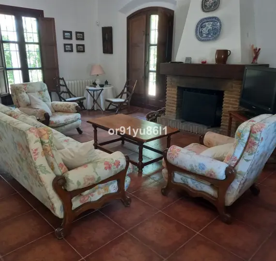 Venta de finca - cortijo en Casares