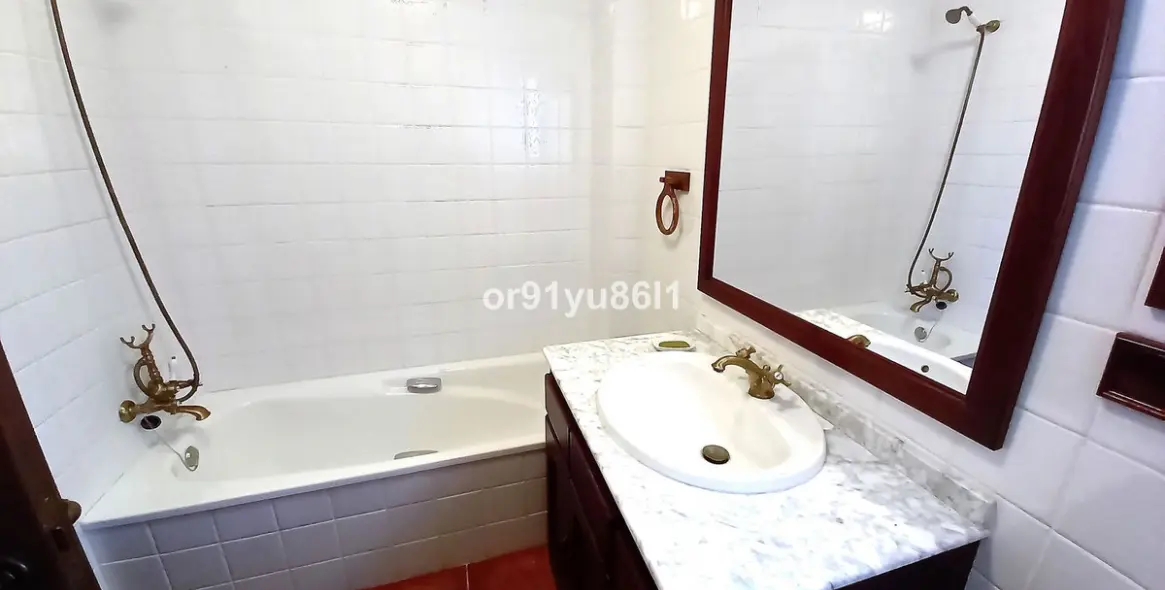 Venta de finca - cortijo en Casares 8