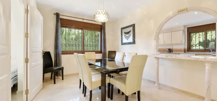 Long-term rent of detached villa in Atalaya 4