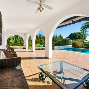 Sale of detached villa in Atalaya