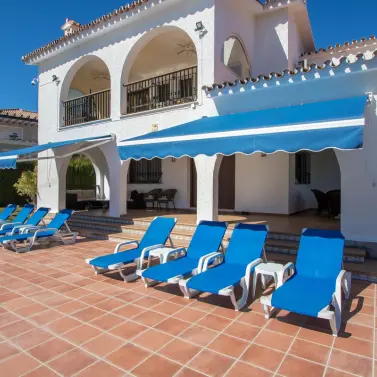 Sale of detached villa in Atalaya