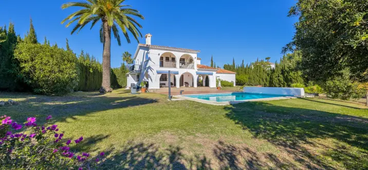 Venta de villa independiente en Atalaya 1